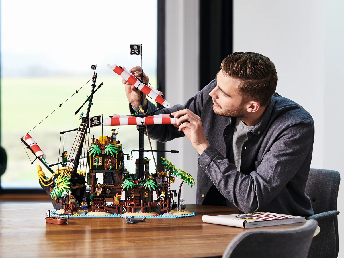 LEGO Pirates of Barracuda Bay (21322) - Bild 13