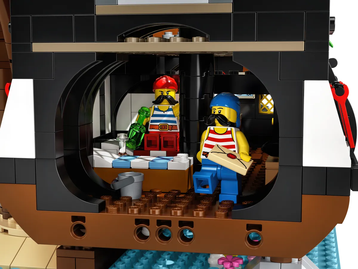 LEGO Pirates of Barracuda Bay (21322) - Bild 9
