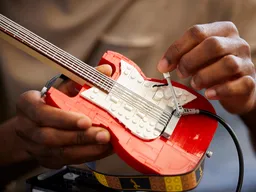 LEGO LEGO® Ideas Fender® Stratocaster™ (21329) - afbeelding 13