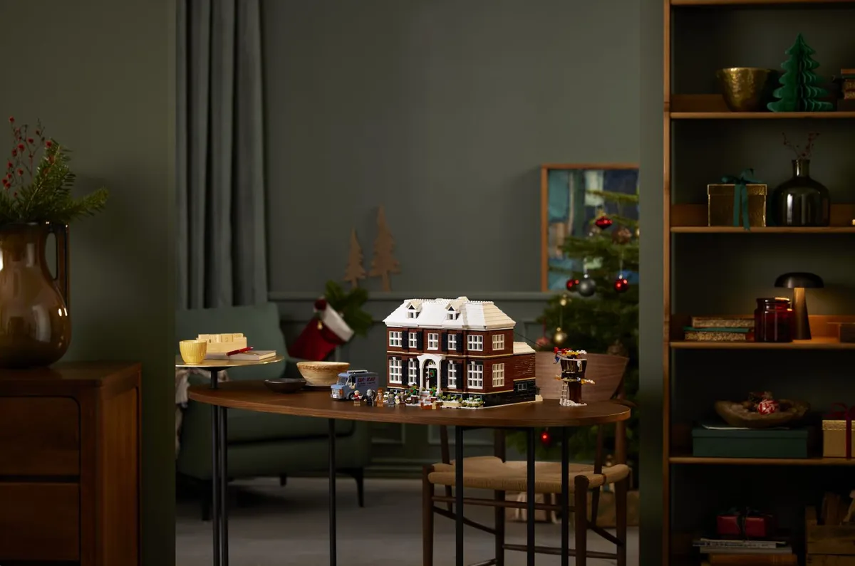 LEGO LEGO® Ideas Home Alone (21330) - Bild 11