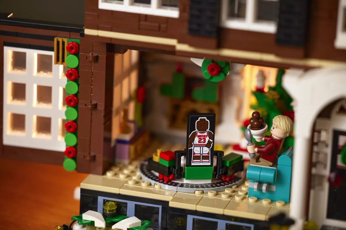 LEGO LEGO® Ideas Home Alone (21330) - Bild 14