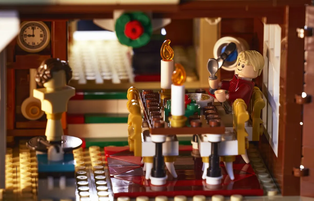 LEGO LEGO® Ideas Home Alone (21330) - Bild 15