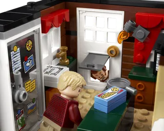 LEGO® Ideas Home Alone by LEGO – product photo 4 of 22