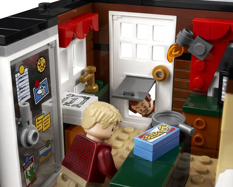 LEGO® Ideas Home Alone by LEGO – product photo 4 of 22