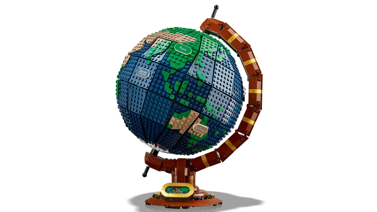 LEGO The Globe (21332) - afbeelding 4