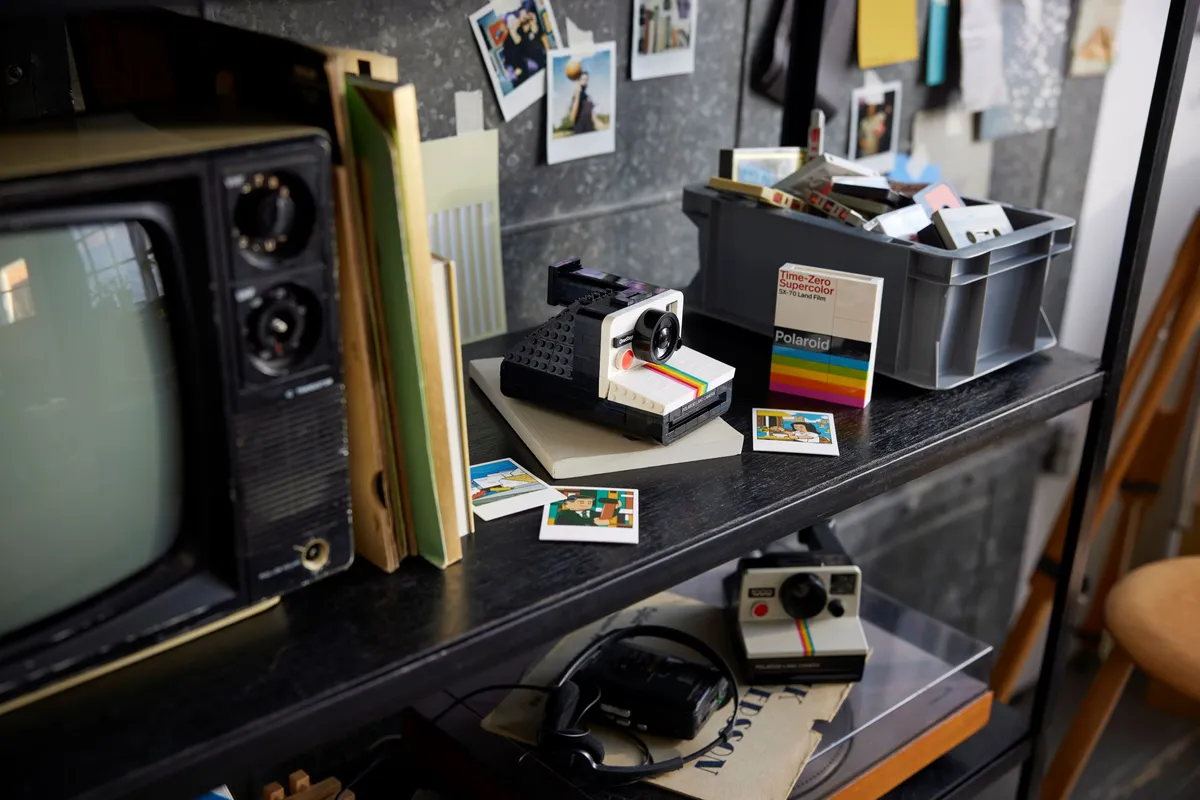 LEGO Polaroid OneStep SX-70 Camera (21345) - Bild 9