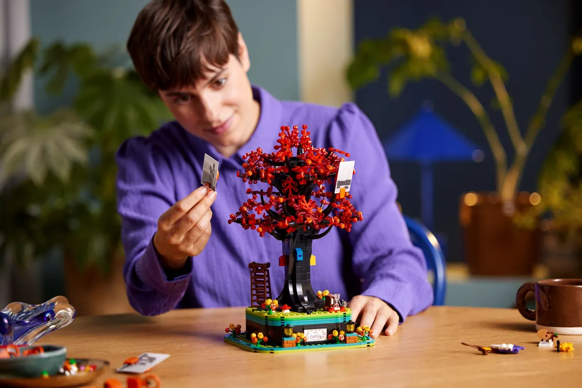 LEGO Family Tree (21346) - Bild 6