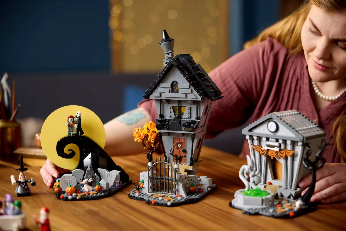 LEGO Disney Tim Burton's The Nightmare Before Christmas (21351) - image 5