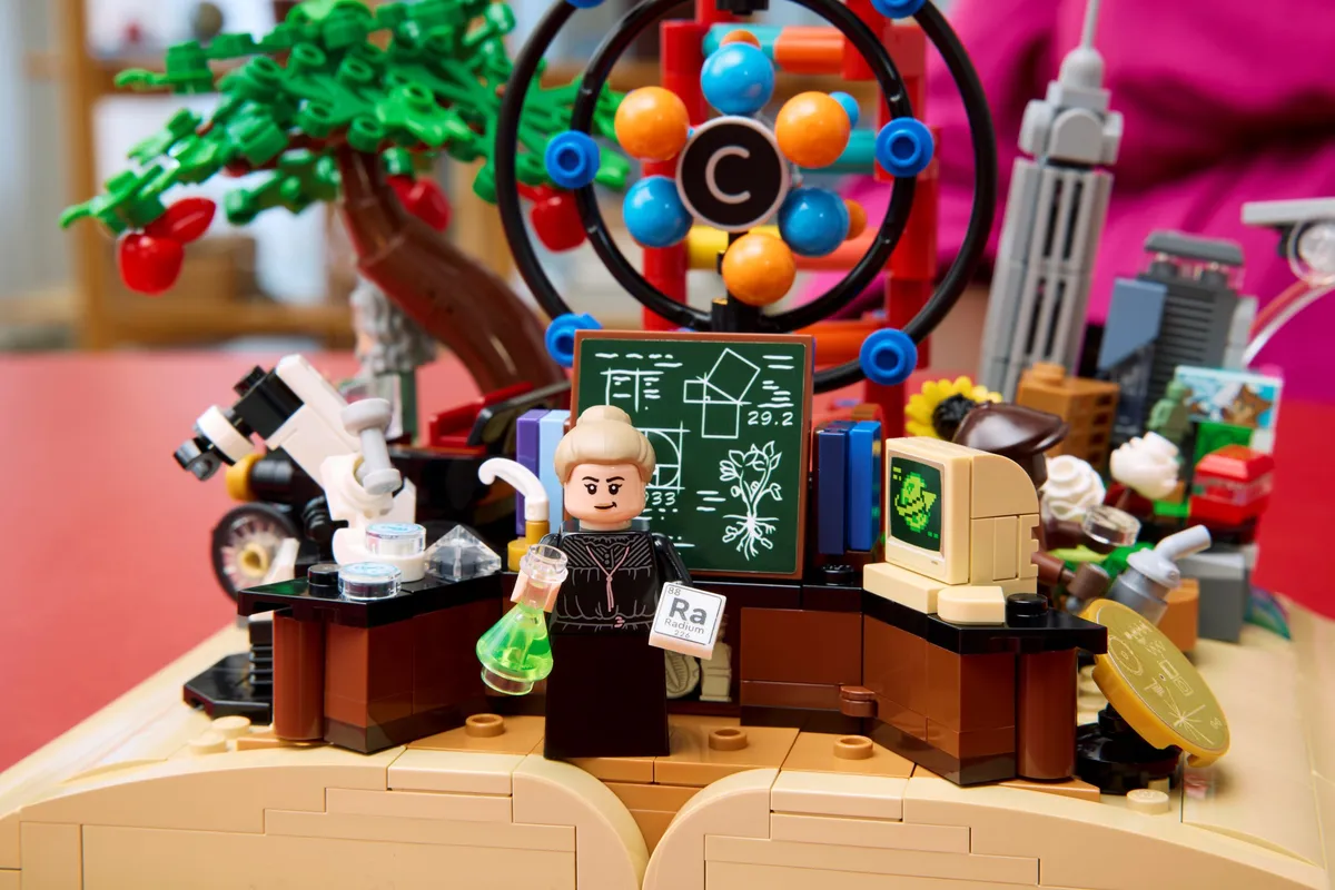 LEGO The Evolution of STEM (21355) - Bild 8