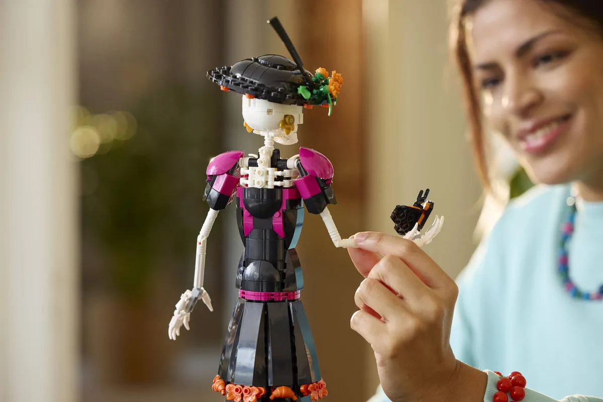 LEGO La Catrina (21372) - Bild 16