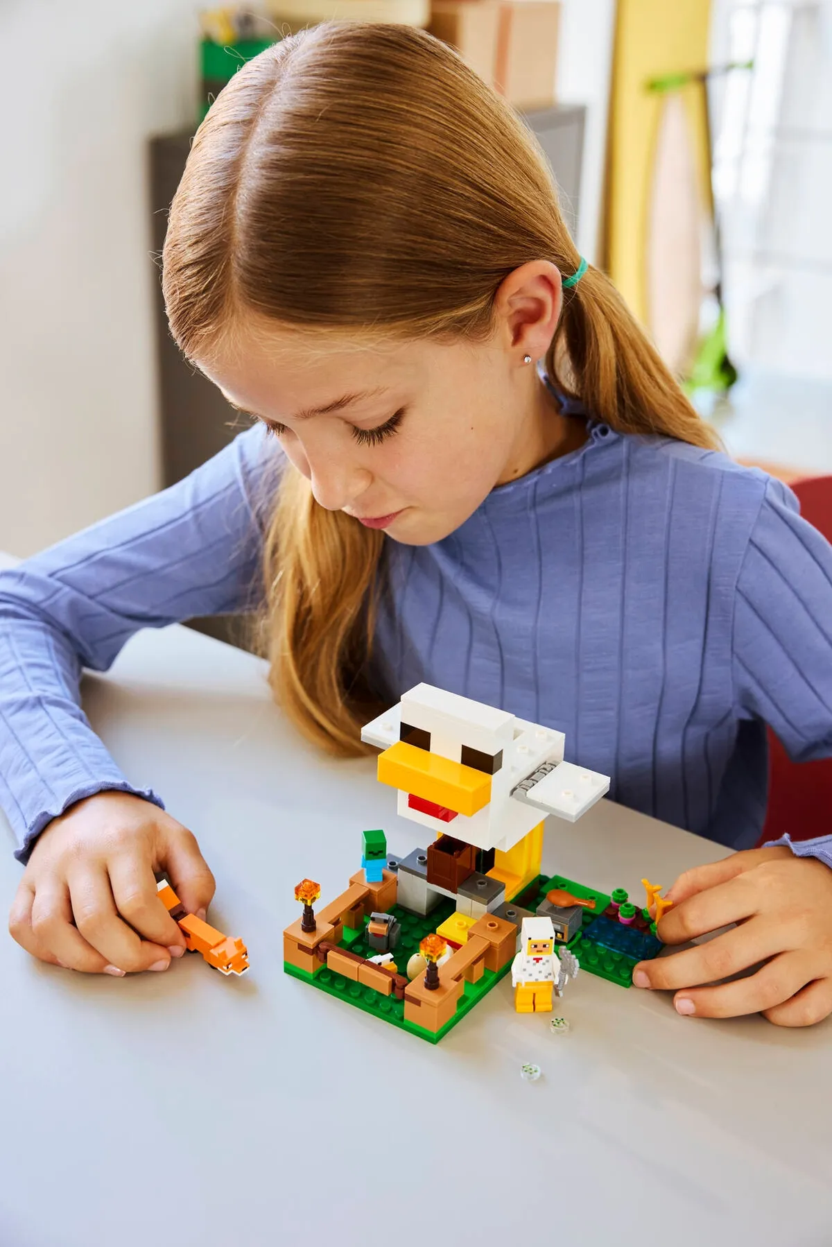 LEGO Chicken Farm (21585) - Bild 8