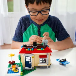 LEGO Modular Poolside Holiday (31067) - image 4