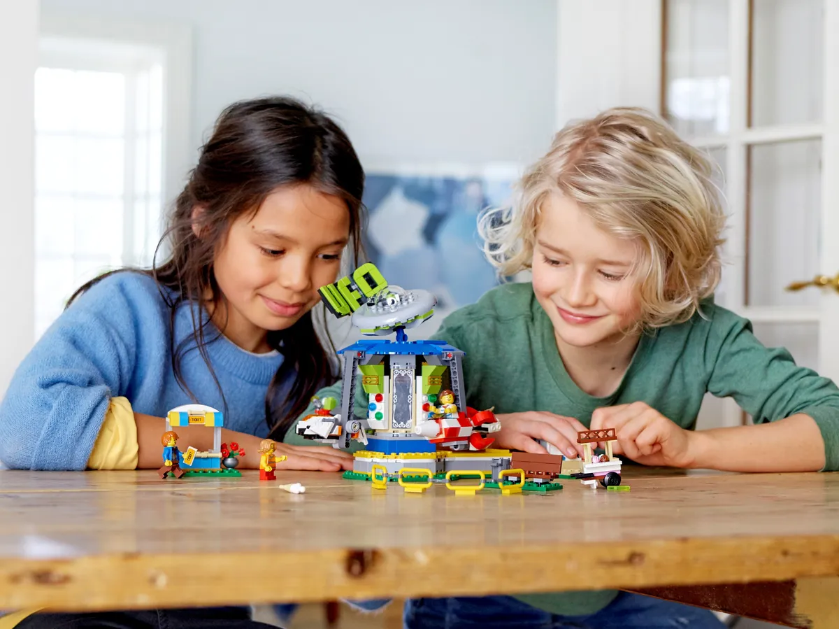 LEGO Fairground Carousel (31095) - afbeelding 6
