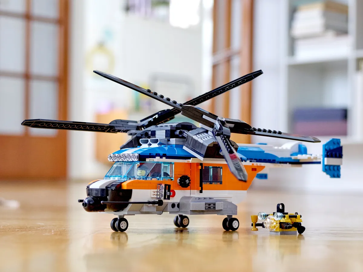 LEGO Twin-Rotor Helicopter (31096) - image 8