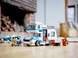LEGO Caravan Family Holiday (31108) - image 10