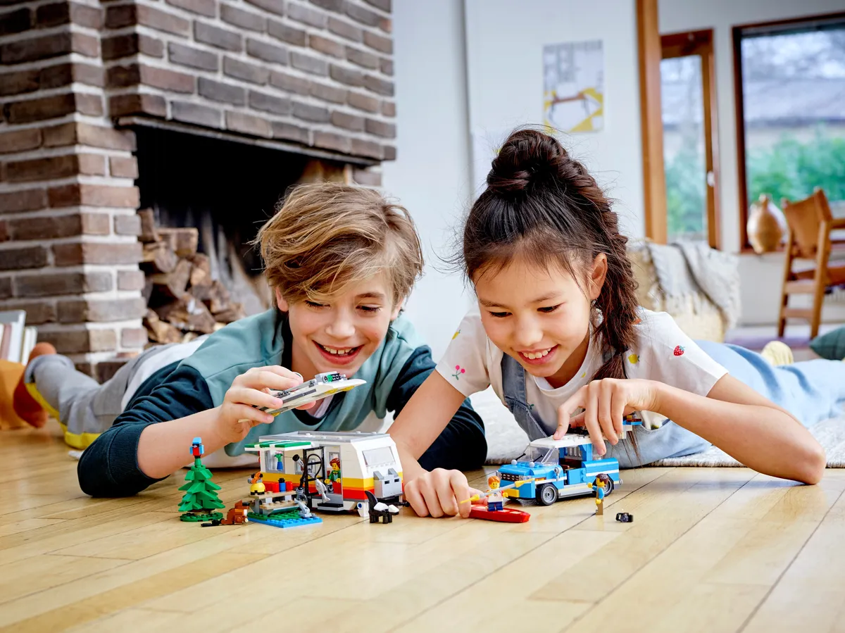 LEGO Caravan Family Holiday (31108) - Bild 8