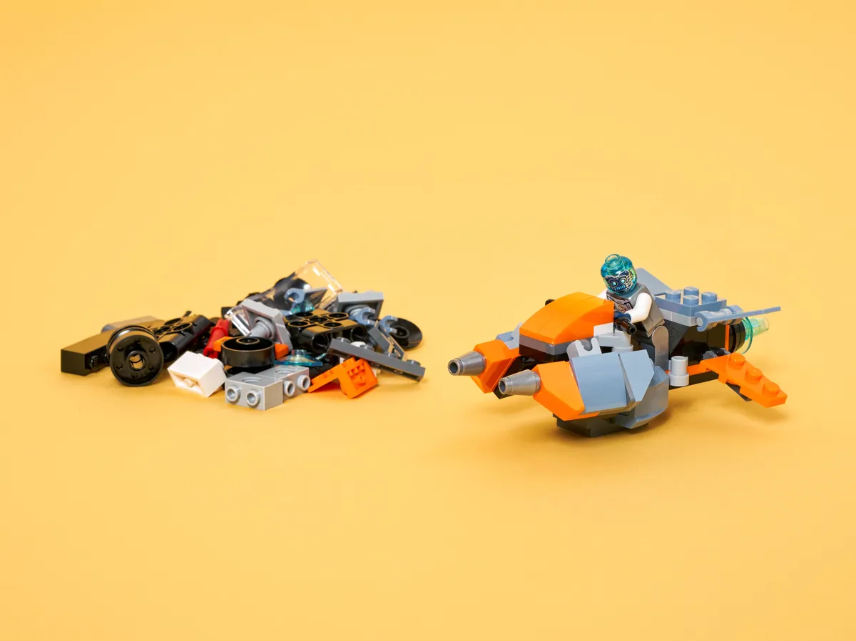 LEGO Cyber Drone (31111) - image 17