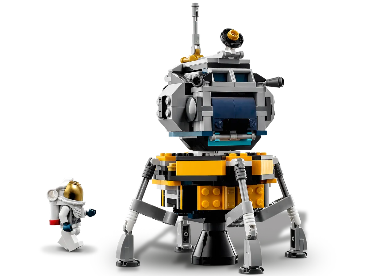 LEGO Space Shuttle Adventure (31117) - image 7
