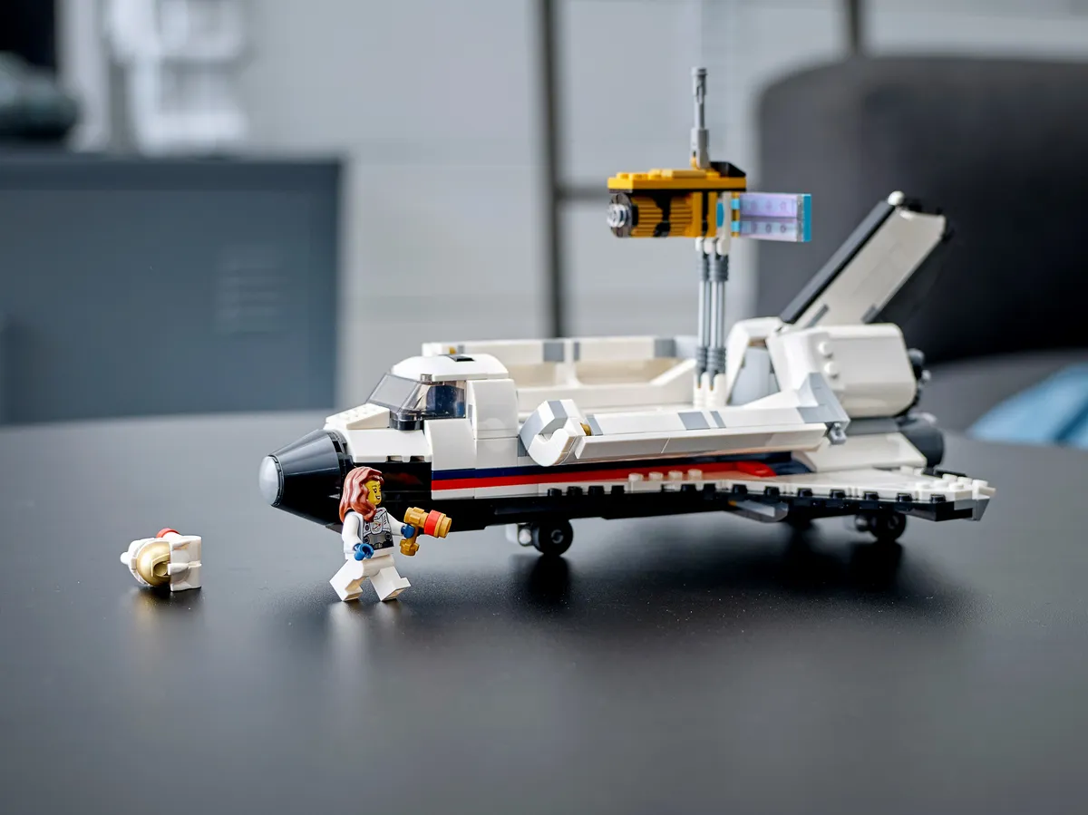 LEGO Space Shuttle Adventure (31117) - image 15