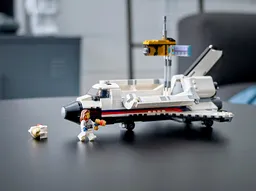 LEGO Space Shuttle Adventure (31117) - image 15