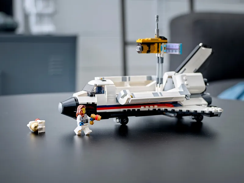 Space Shuttle Adventure by LEGO – product photo 16 of 18