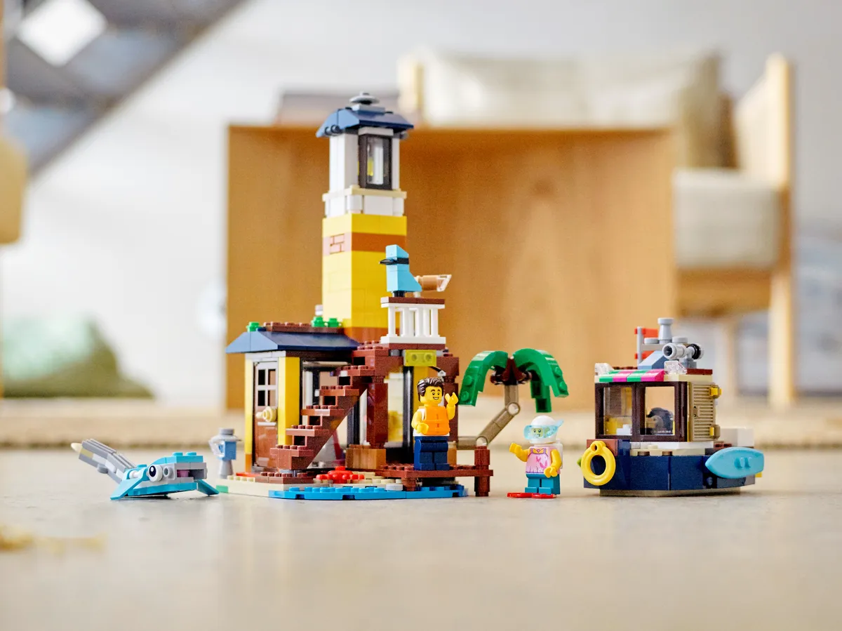 LEGO Surfer Beach House (31118) - image 16