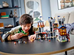 LEGO Medieval Castle (31120) - image 16