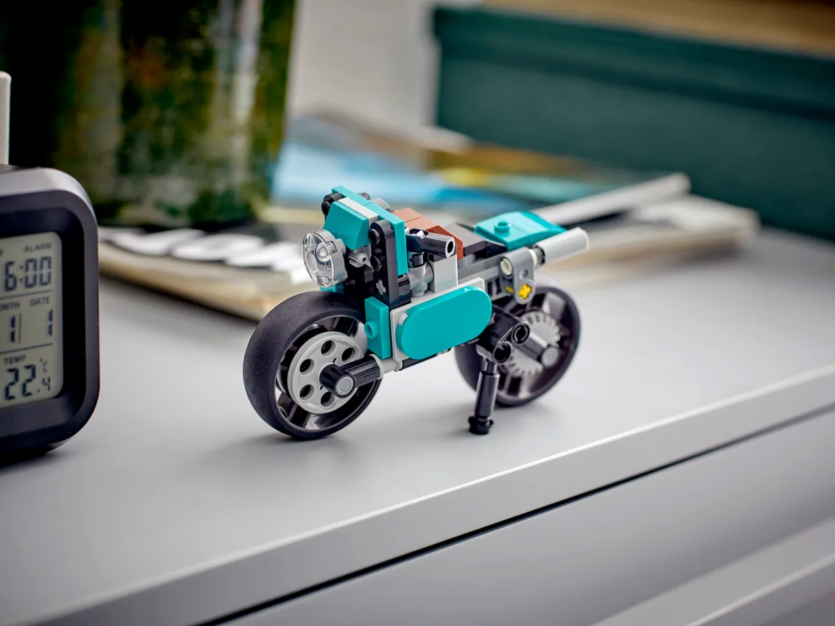 LEGO Vintage Motorcycle (31135) - image 9