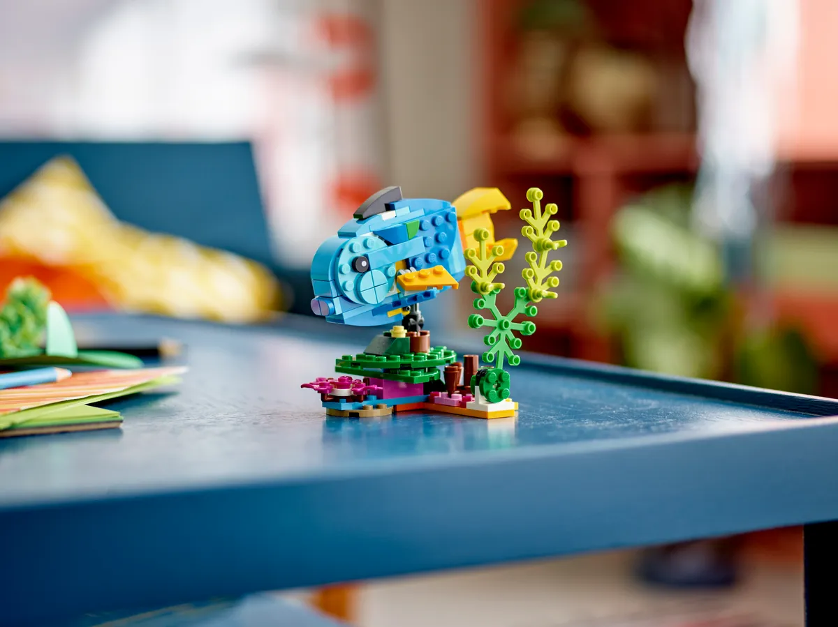 LEGO Exotic Parrot (31136) - Bild 9