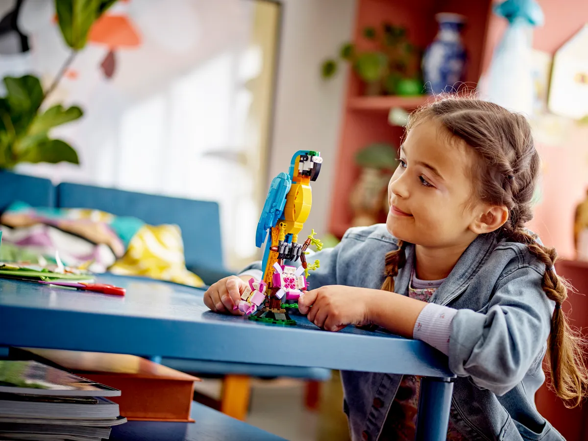 LEGO Exotic Parrot (31136) - Bild 8