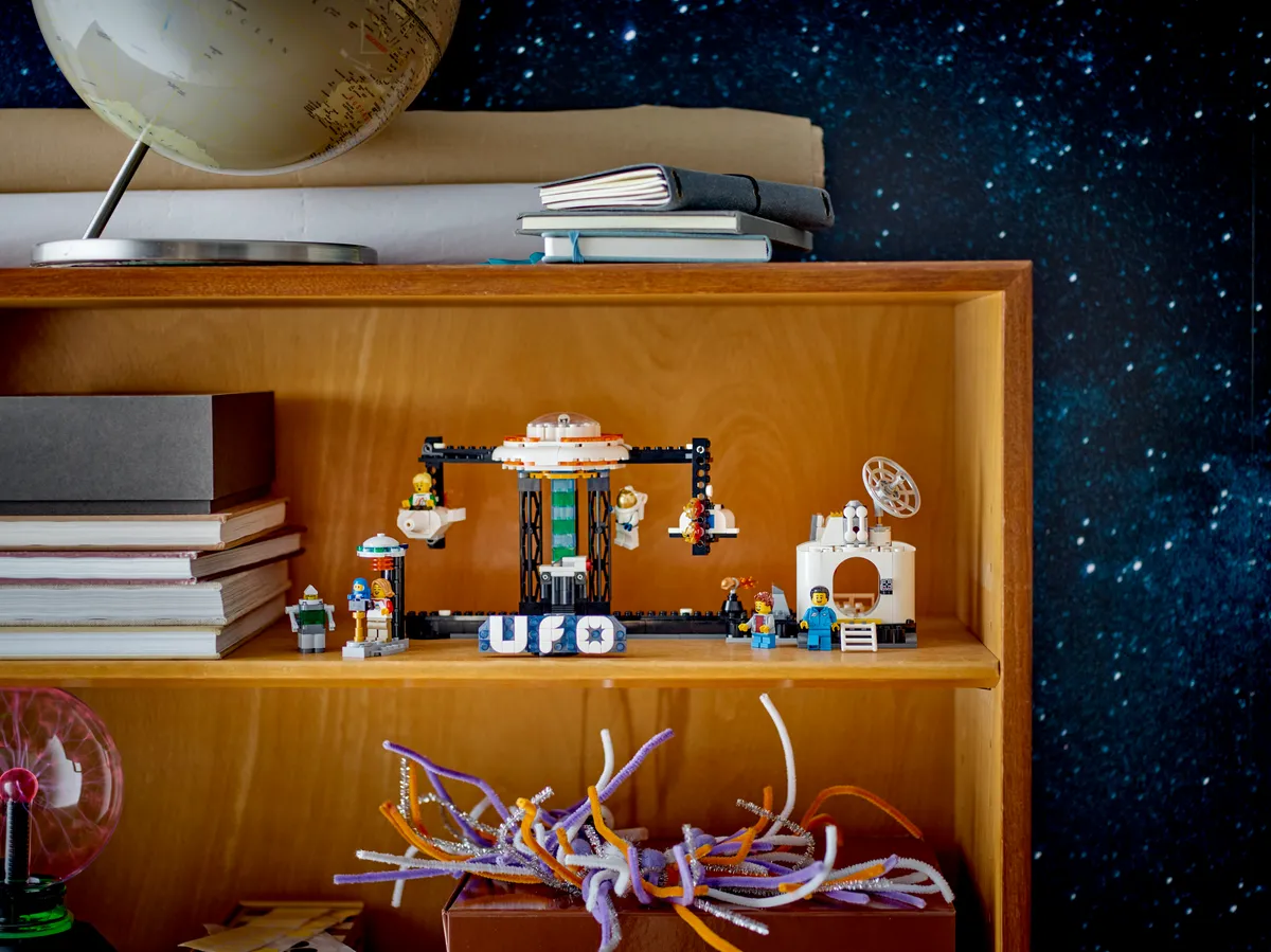 LEGO Space Roller Coaster (31142) - image 9
