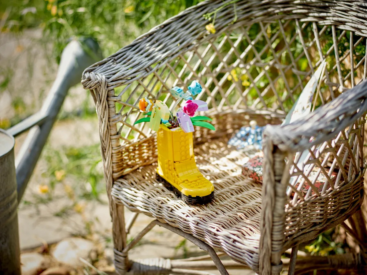 LEGO Flowers in Watering Can (31149) - Bild 10