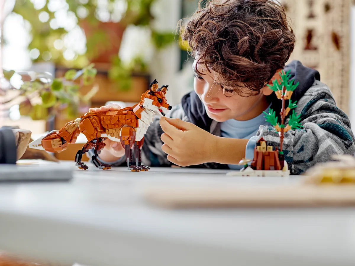 LEGO Forest Animals: Red Fox (31154) - Bild 7
