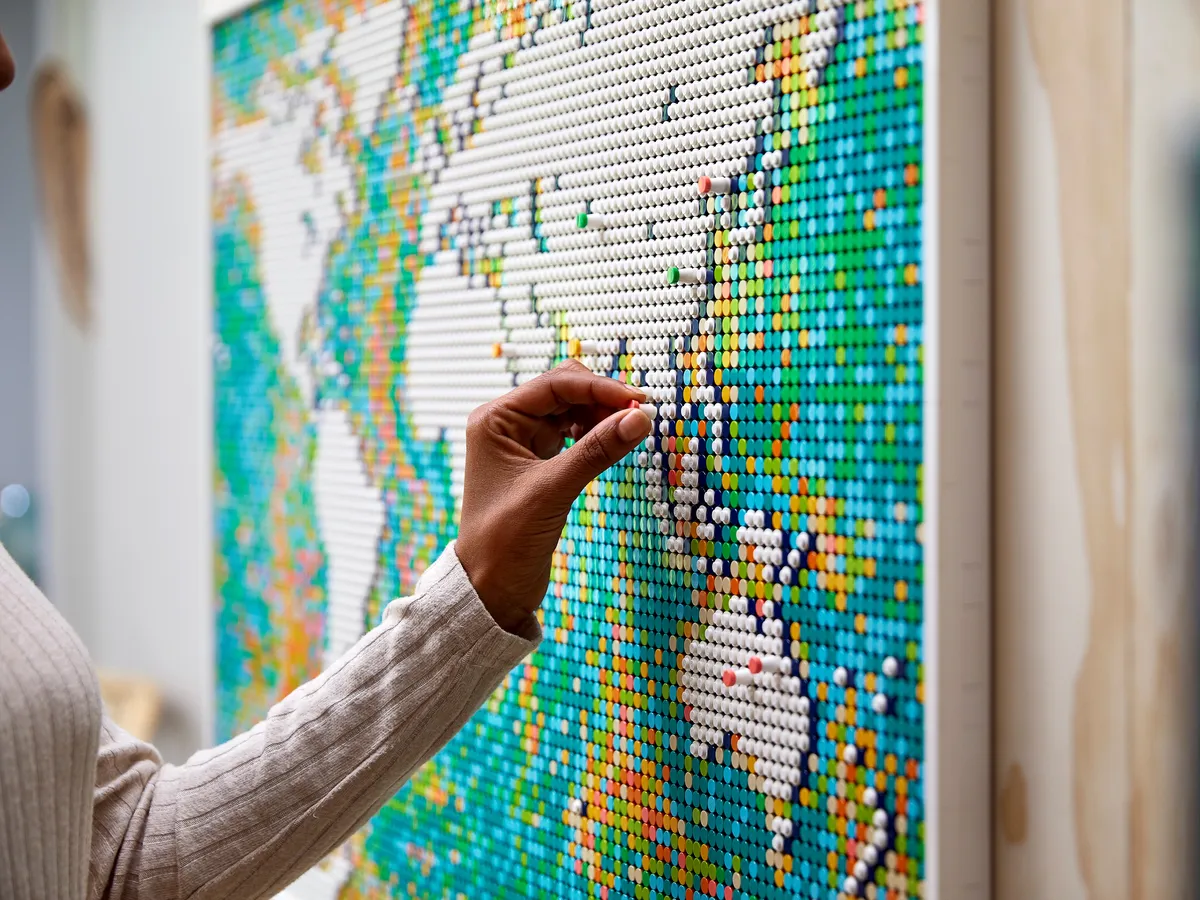 LEGO World Map (31203) - image 12