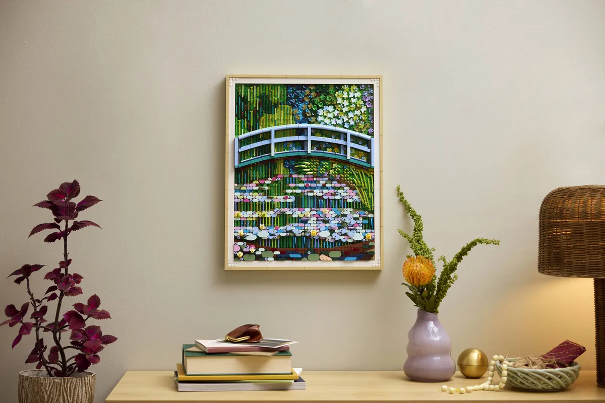 LEGO Claude Monet – Bridge over a Pond of Water Lilies (31220) - image 6