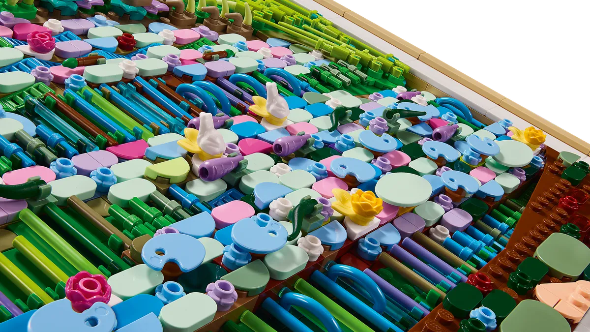 LEGO Claude Monet – Bridge over a Pond of Water Lilies (31220) - image 3