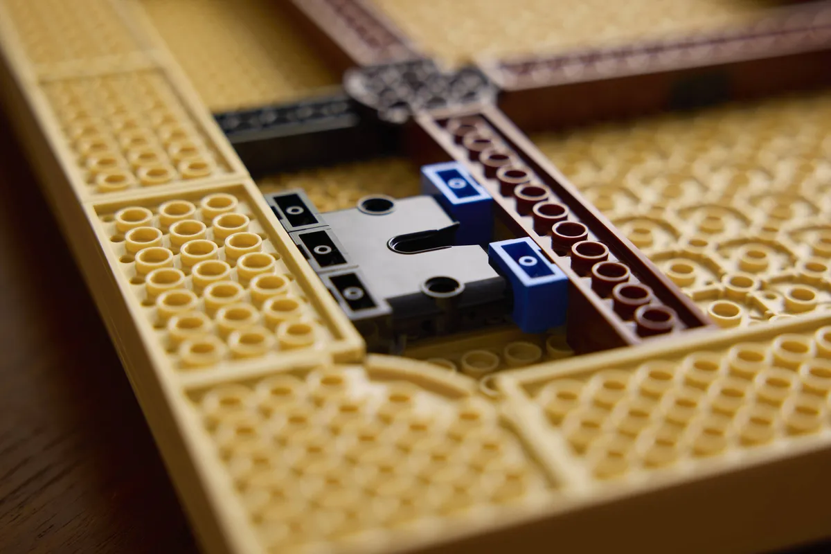 LEGO Gustav Klimt – The Kiss (31221) - afbeelding 15