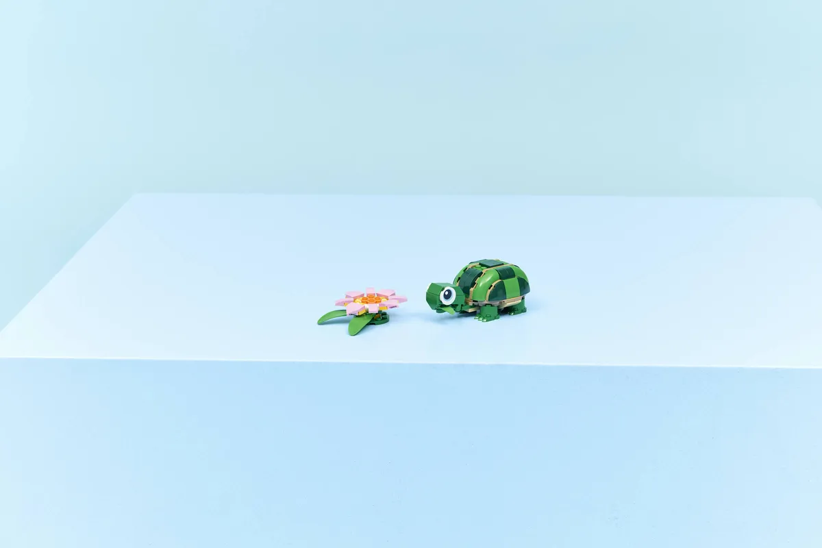 LEGO Turtle with a Water Lily Flower (31377) - Bild 13