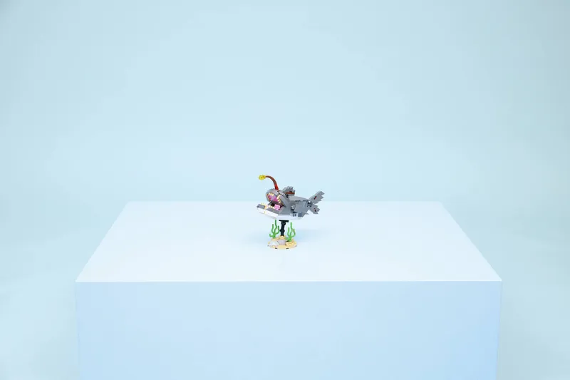 Fierce Shark with a Treasure Chest by LEGO – product photo 10 of 25