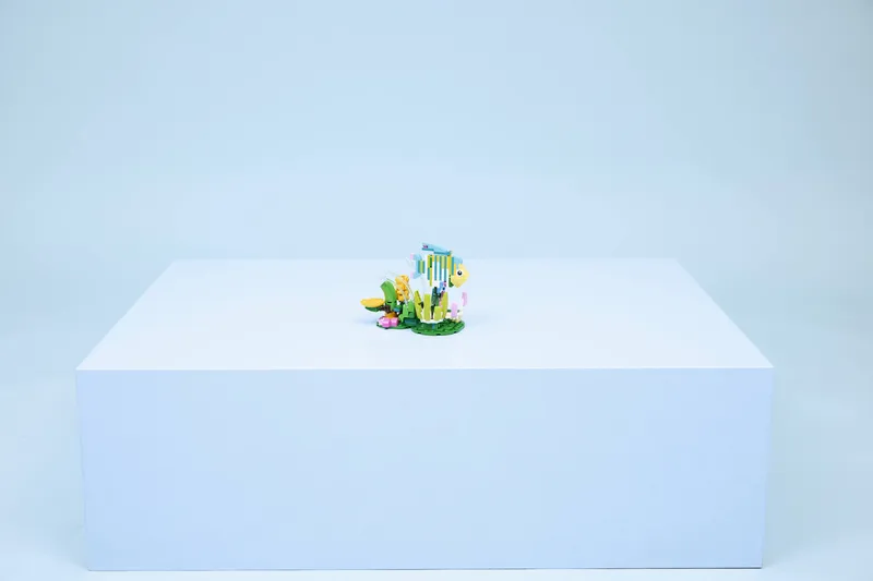 Wild Animals: Colorful Hummingbird by LEGO – product photo 12 of 26