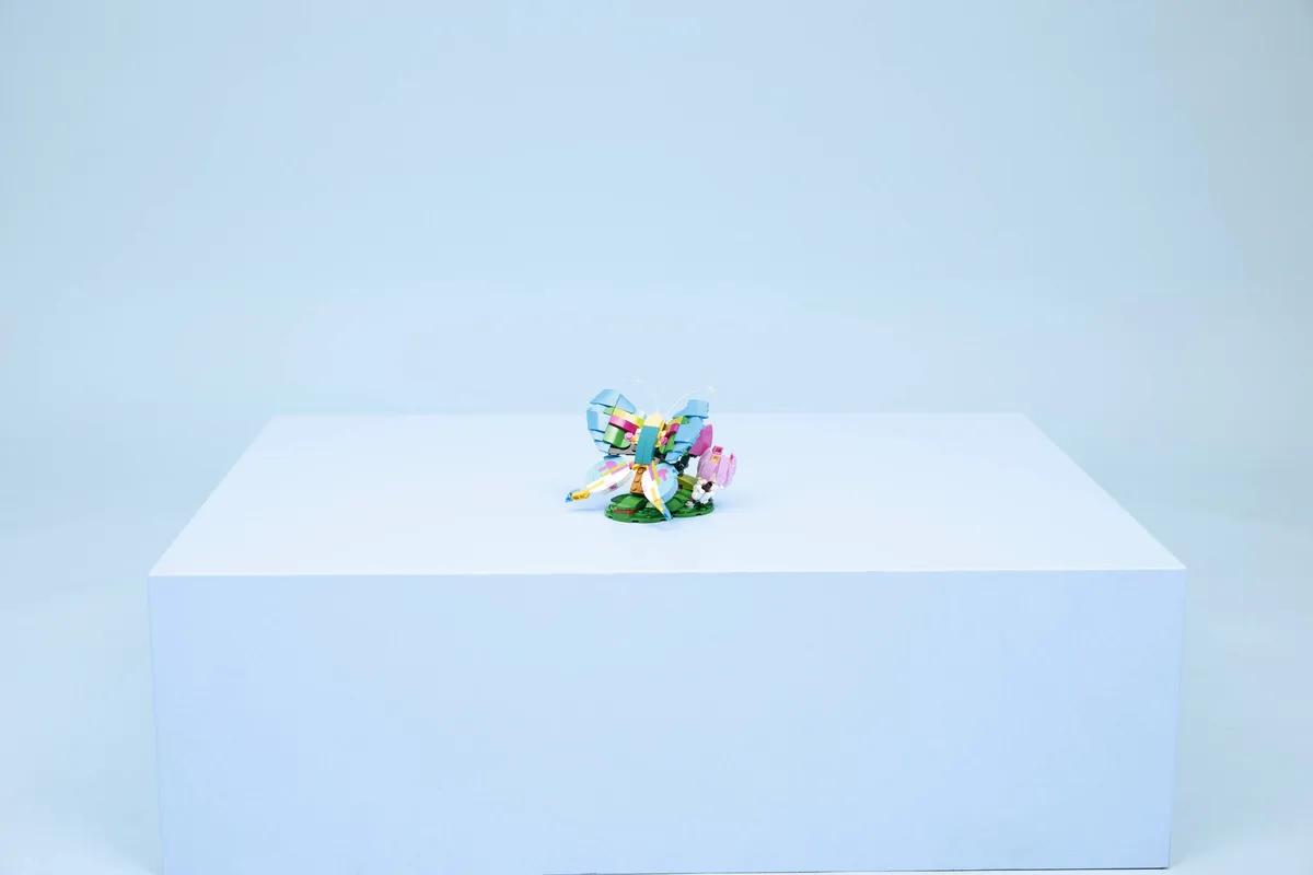 LEGO Wild Animals: Colorful Hummingbird (31384) - Bild 24