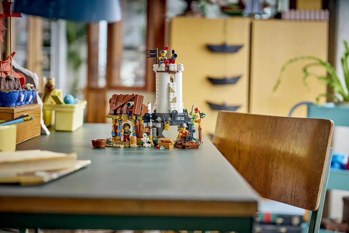 LEGO Iconic Pirate Ship (31387) - Bild 16