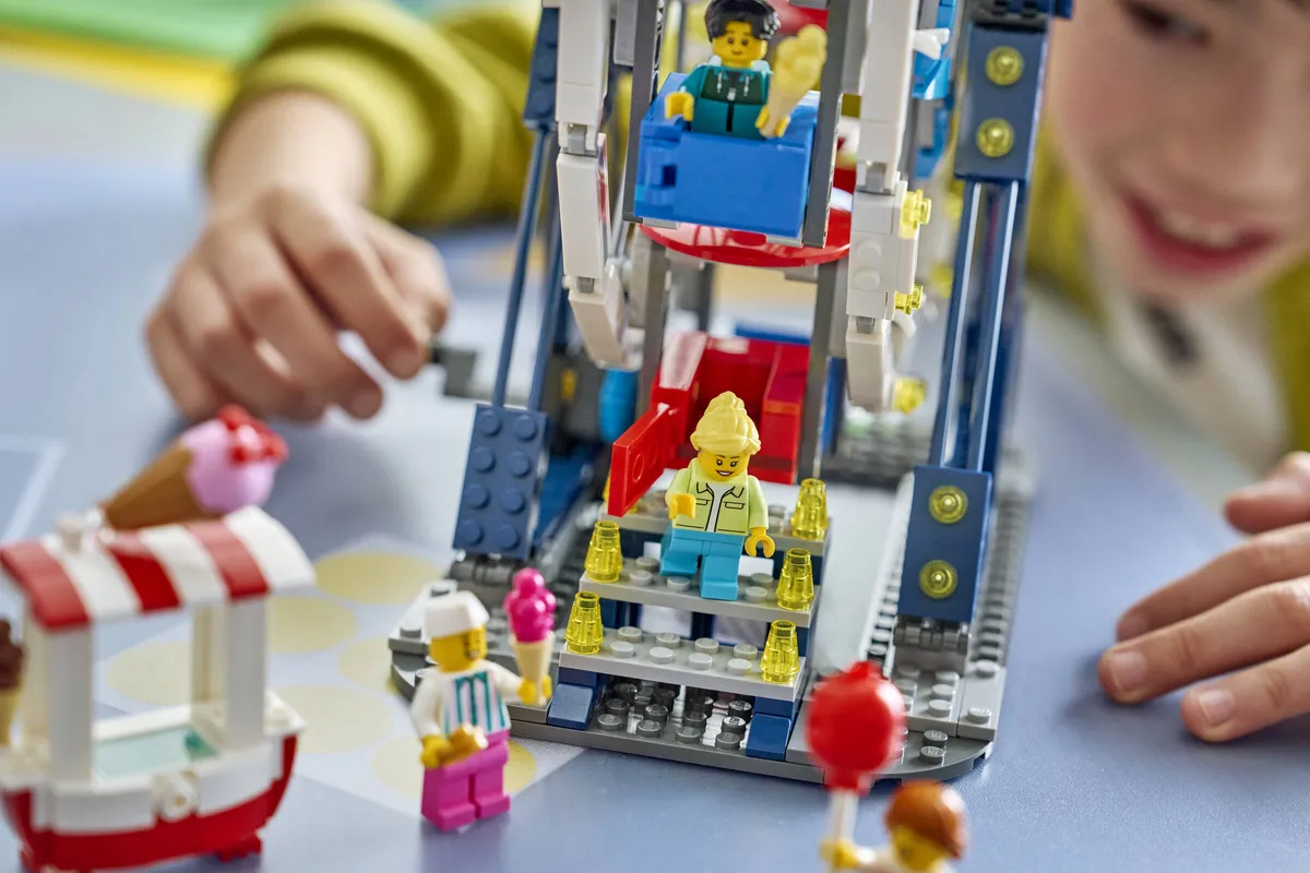 LEGO Iconic Ferris Wheel (31389) - Bild 13