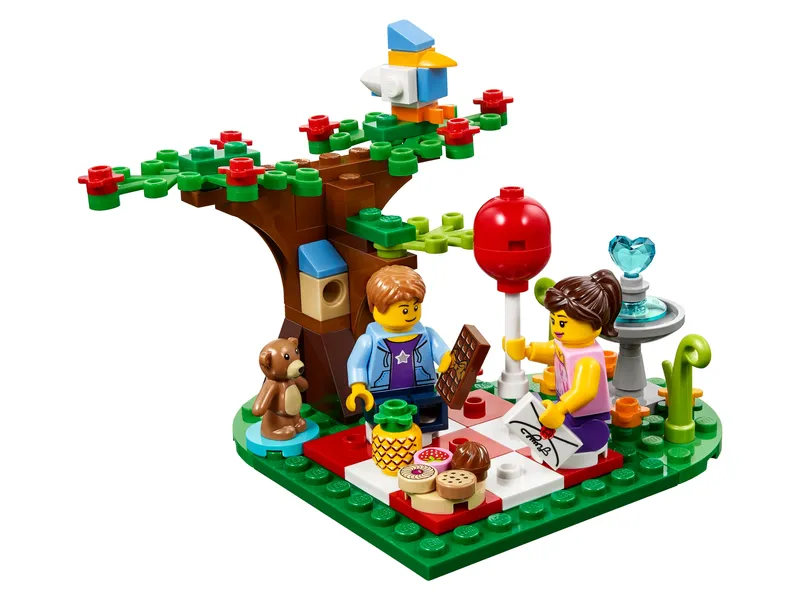 LEGO® Romantic Valentine Picnic van LEGO – productfoto 3 van 4