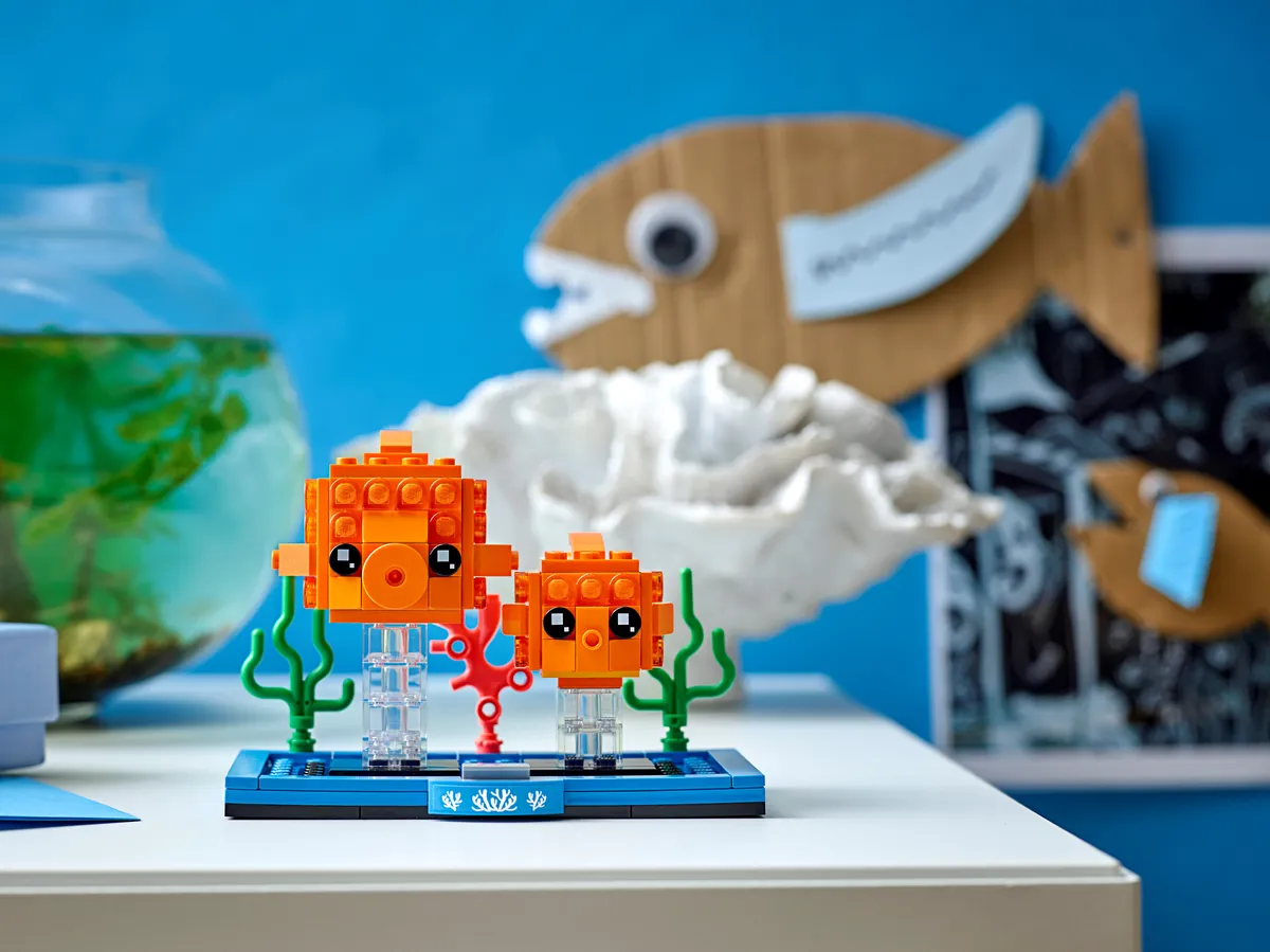 LEGO Goldfish (40442) - image 3