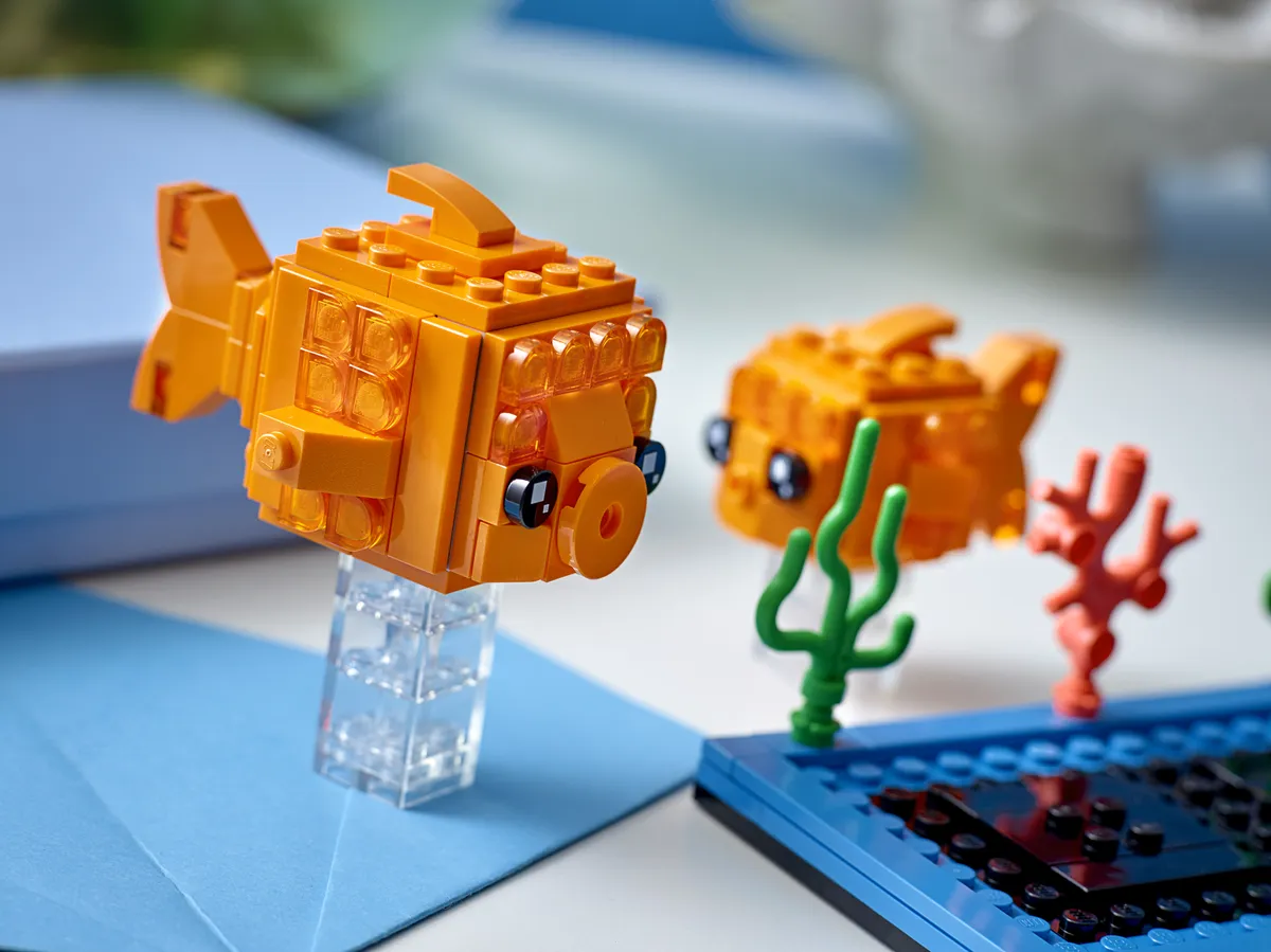 LEGO Goldfish (40442) - image 5