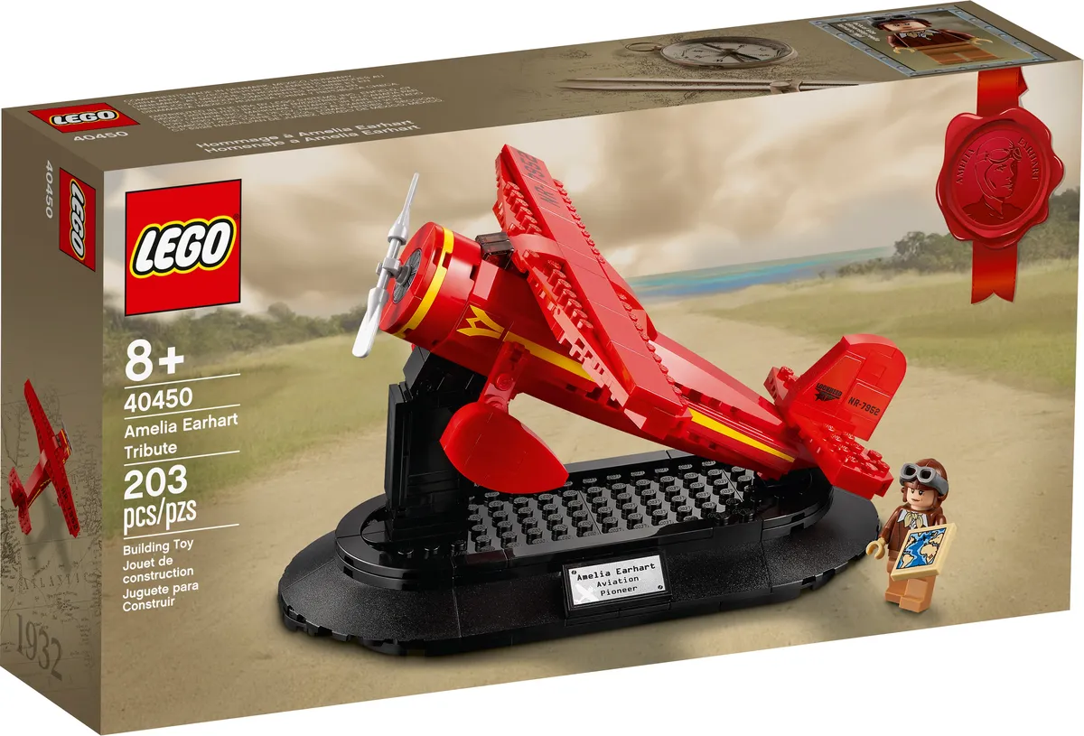LEGO Amelia Earhart Tribute (40450) - image 1