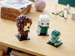 LEGO Voldemort™, Nagini & Bellatrix (40496) - image 3
