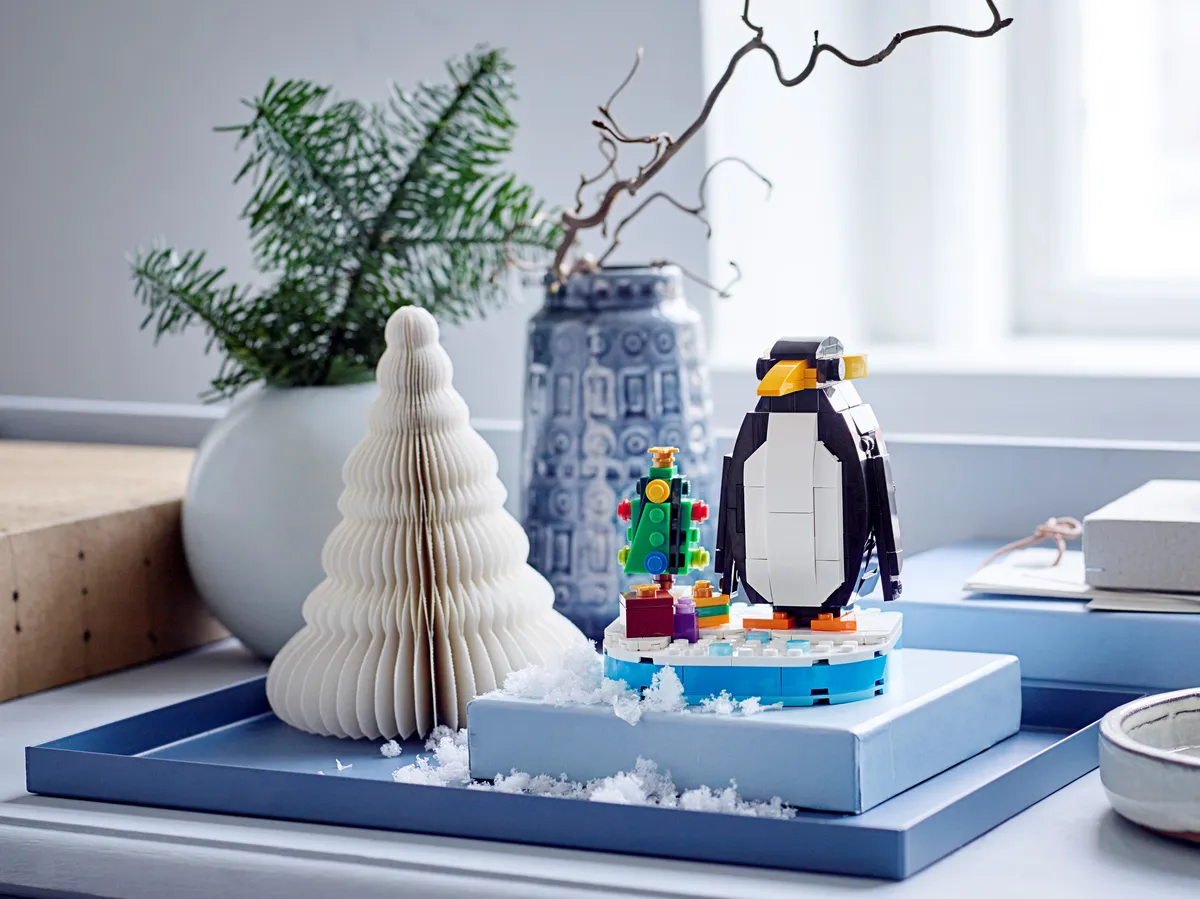 LEGO Christmas Penguin (40498) - Bild 3