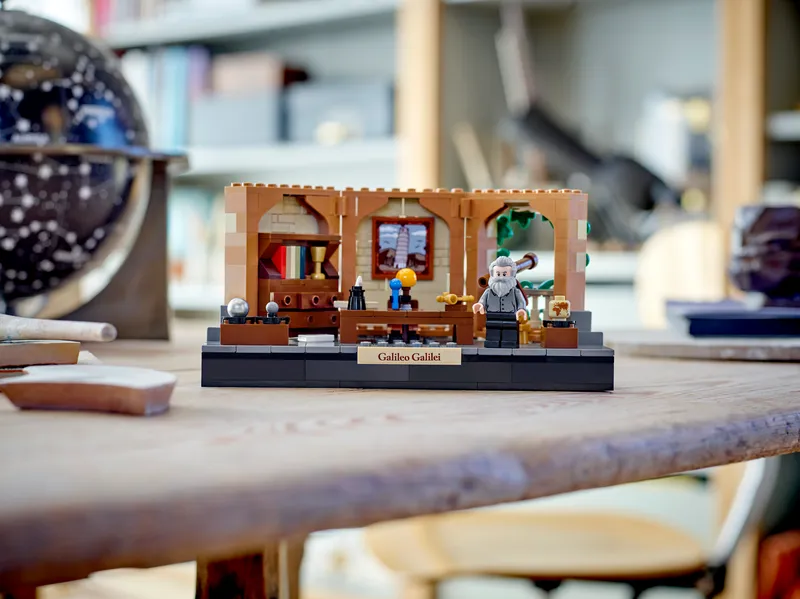 Tribute to Galileo Galilei by LEGO – product photo 4 of 5